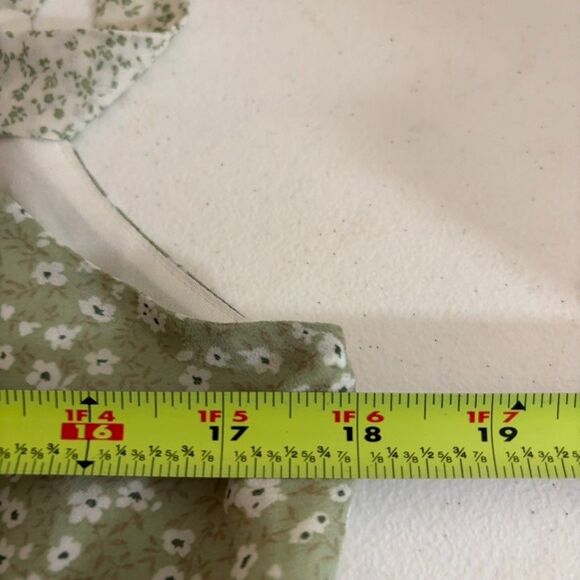 Paper Crane Tank Top Women's Large Green Tiered Boho Sleeveless Shirt Ruffle - Picture 8 of 8